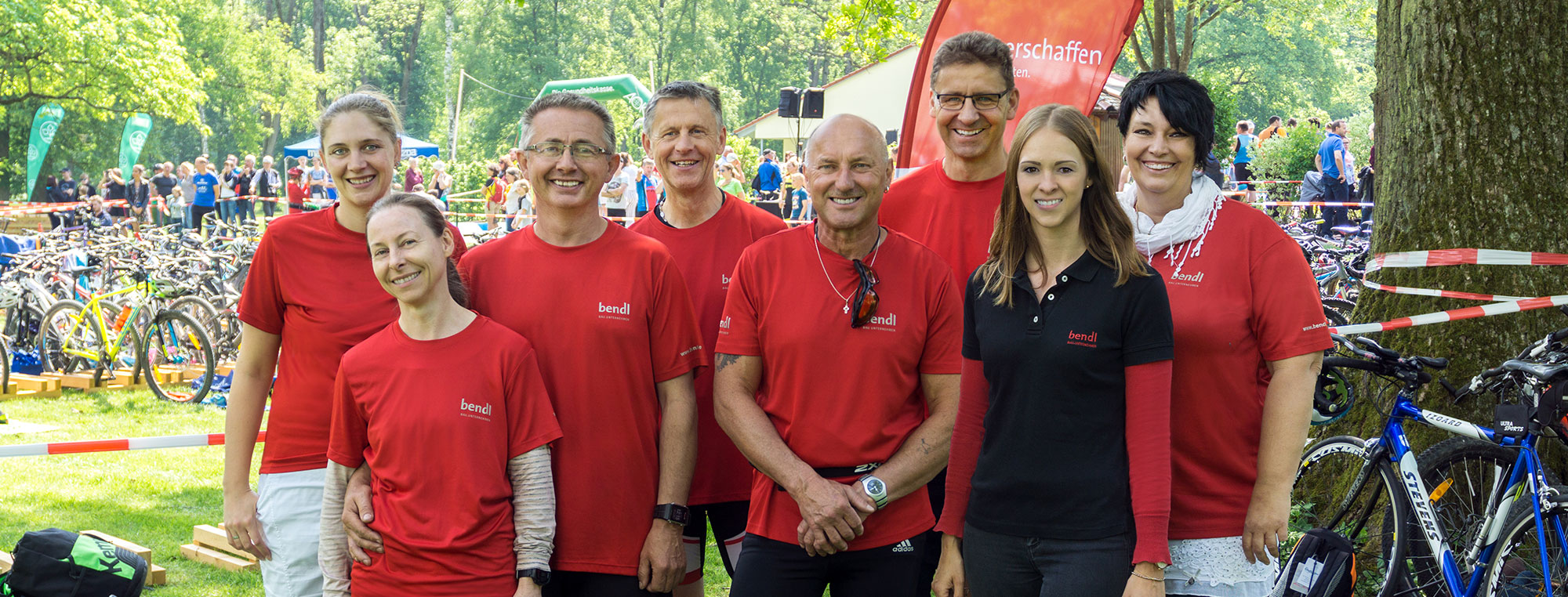 Das Triathlon-Team 2018 vom Bauunternehmen bendl beim Günzburger alkoholfrei Crosstriathlon
