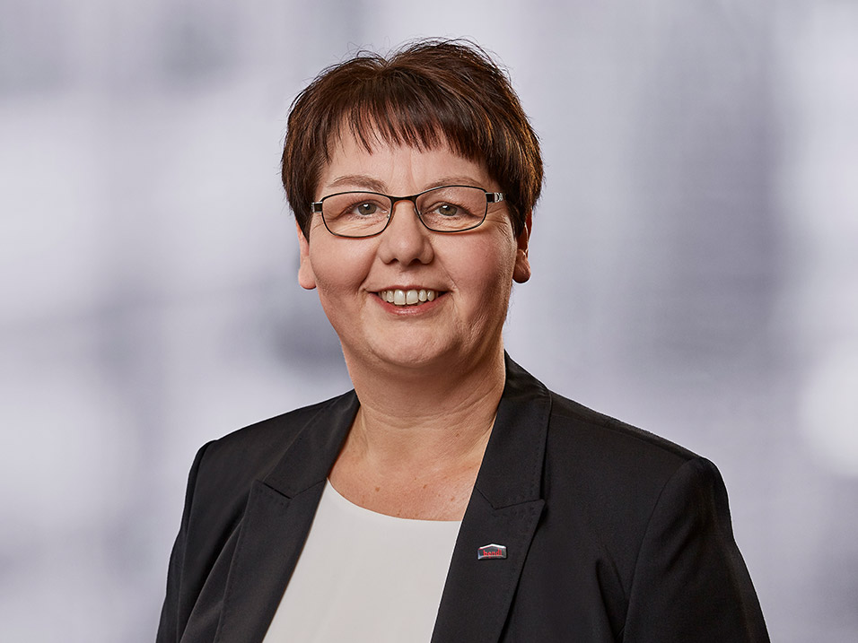Katrin Grau vom Bauunternehmen bendl in Günzburg