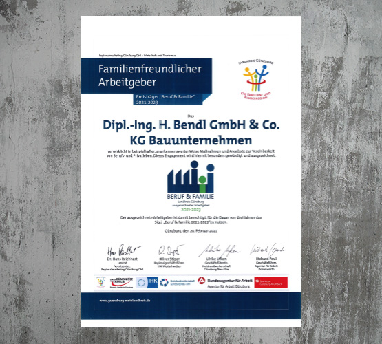 Bauunternehmen bendl erhält Auszeichnung Beruf und Familie 2021-2023 und gehört erneut zu den familienfreundlichen Arbeitgebern in der Region Günzburg