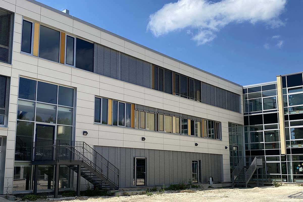 Offene Lernlandschaften und multifunktionale Klassenzimmer sind entstanden.