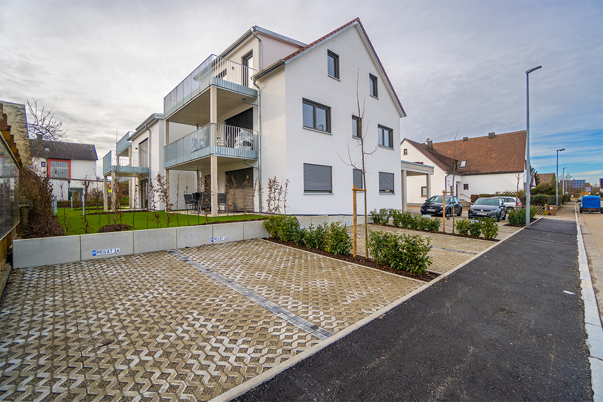 Schlüsselfertiges Mehrfamilienhaus in Leipheim mit Garten und großzügigen Balkonen