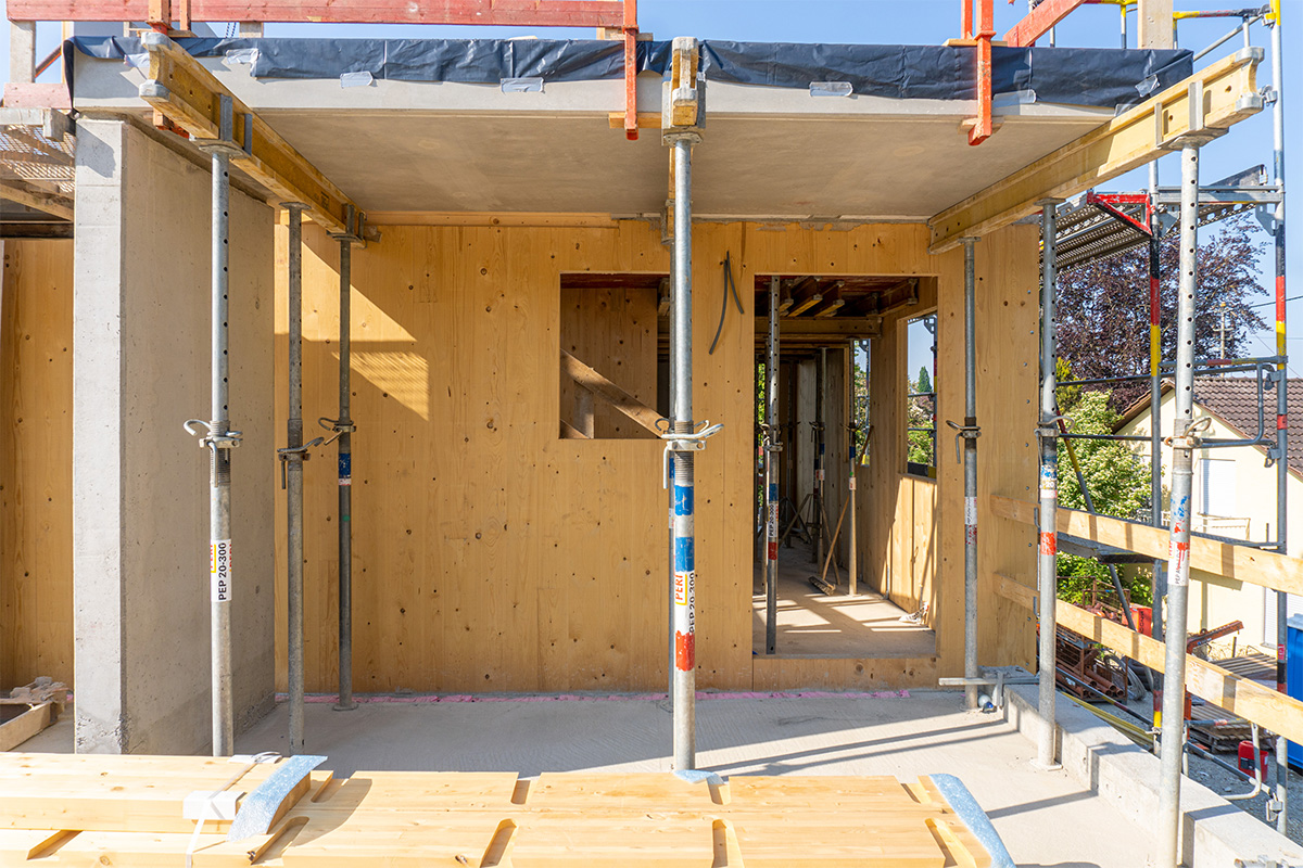 Bei der Holz-Hybrid-Bauweise gibt es wie bei allen Bauarten mehrere Ausführungsmöglichkeiten.