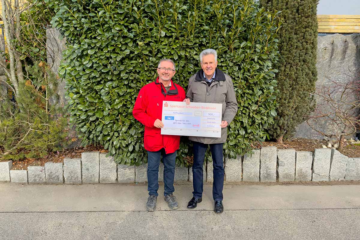 Der Modellflieger-Club Ulm / Neu-Ulm freut sich über eine Spende in Höhe von 500 EUR für die Jugendarbeit des Vereins.