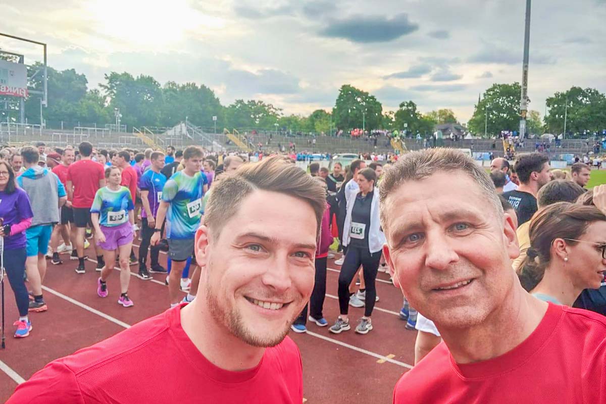 Phillip Schmid und Robert Oberlader waren bei dem AOK Firmenlauf zu Gast.