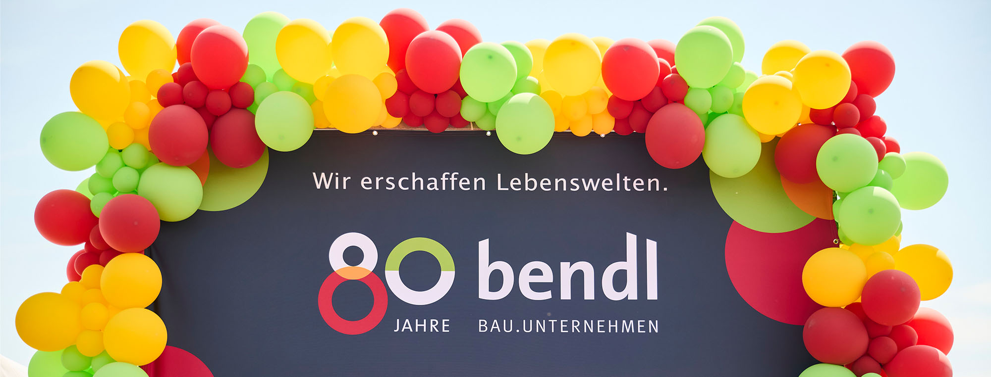 Das große Jubiläumsfest für alle Mitarbeitenden und Familien zum 80-jährigen bendl Firmenjubiläum.