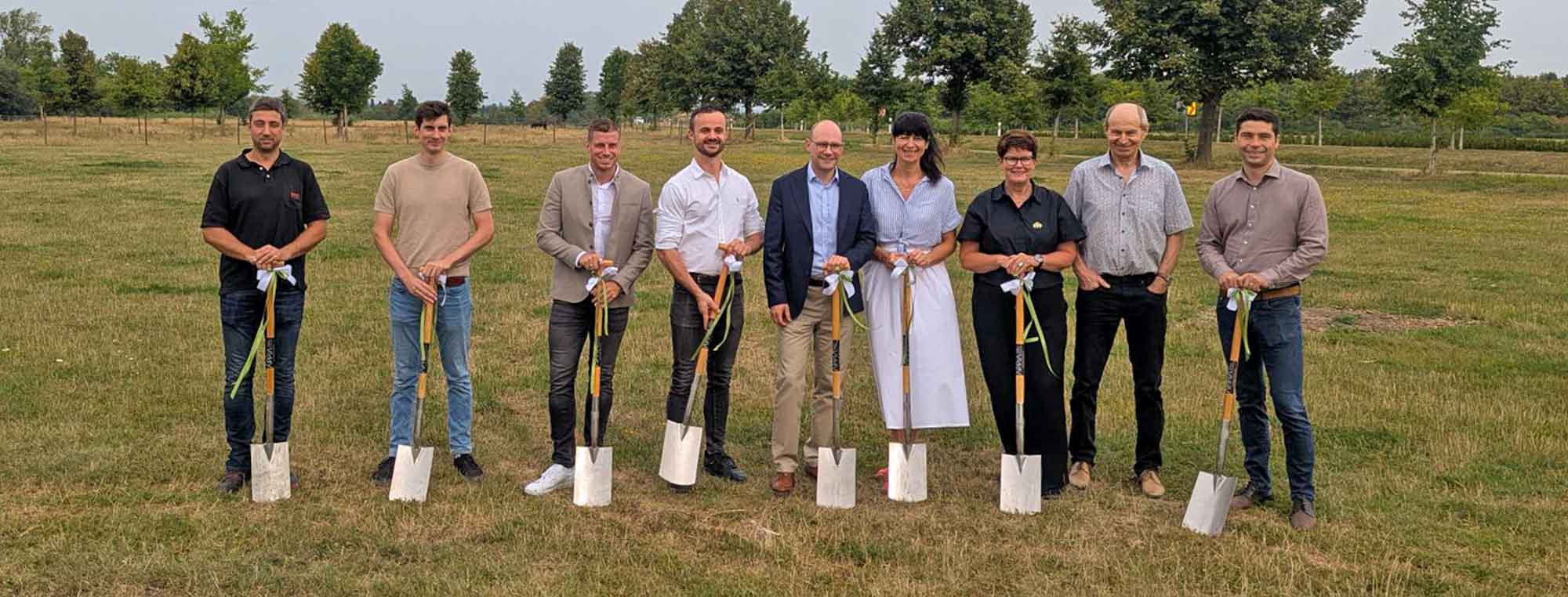 Spatenstich für ein Hotelprojekt in Leipheim