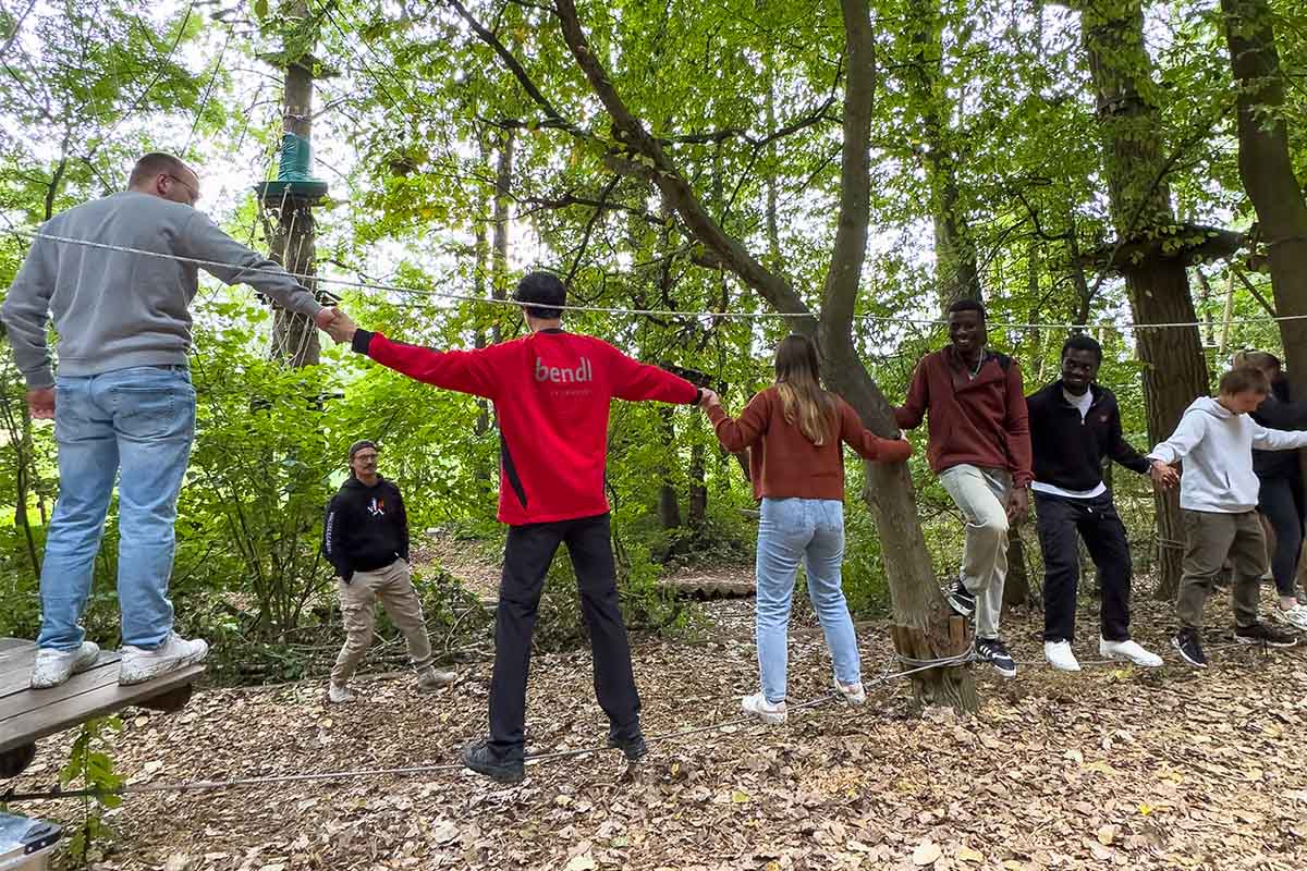 Unsere bendl Azubis beim Azubitag 2026 im Waldseilgarten Wallenhausen.
